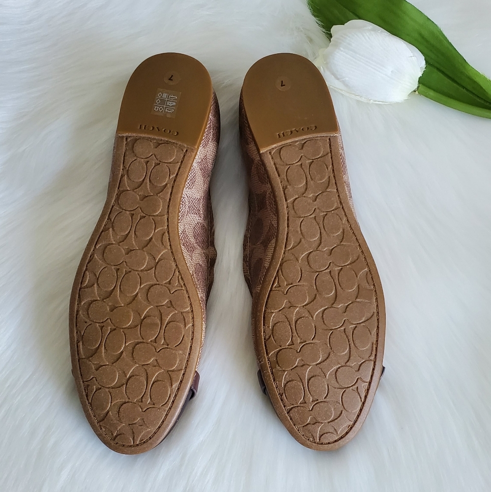 🎀Coach Flat Shoes Size 7 - Picture 4 of 10